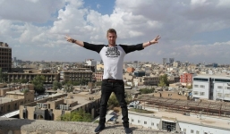 Vừa đi du lịch, vừa kiếm tiền tỷ mỗi năm